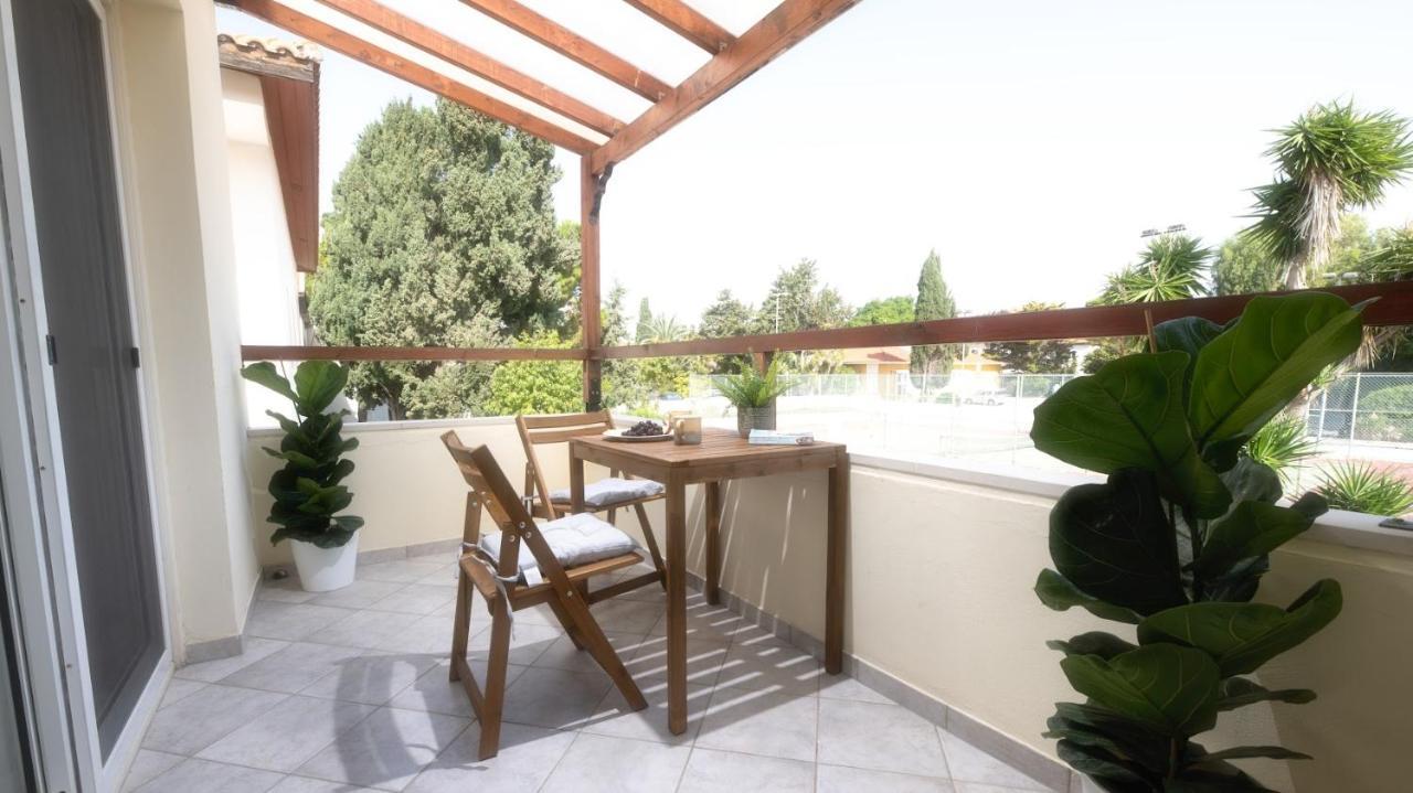 Beautiful Apartment In Harbour Paphos, Central & Close To Beach Eksteriør bilde